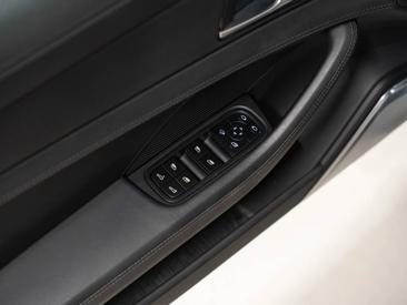Porsche Panamera II ph2 Turbo S — photo 18