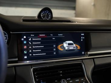 Porsche Panamera II ph2 Turbo S — photo 23