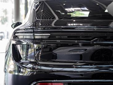 Porsche Macan Electrique Turbo — photo 14