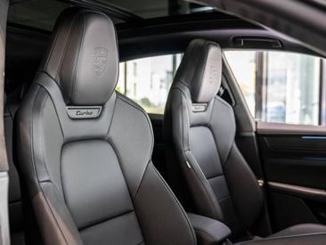 Porsche Macan Electrique Turbo — photo 25