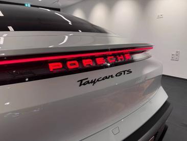 Porsche Taycan ph2 GTS — photo 27