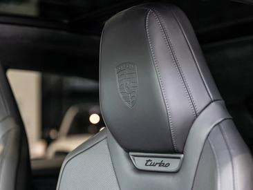 Porsche Macan Electrique Turbo — photo 34