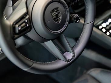 Porsche Macan Electrique Turbo — photo 41