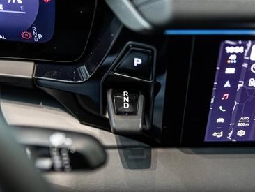 Porsche Macan Electrique Turbo — photo 43