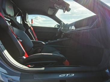 Porsche 992 II GT3 — photo 20