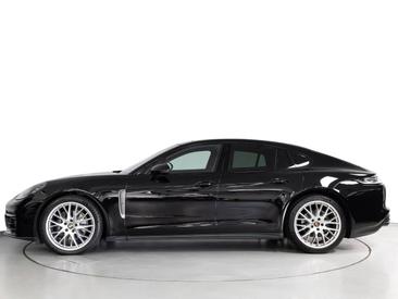 Porsche Panamera II ph2 4 Platinum Edition — photo 2