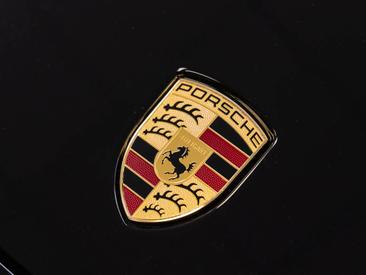 Porsche Panamera II ph2 4 Platinum Edition — photo 10