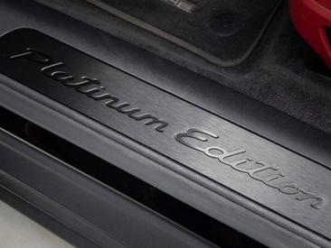 Porsche Panamera II ph2 4 Platinum Edition — photo 23
