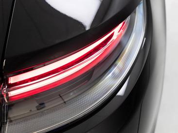 Porsche Panamera II ph2 4 Platinum Edition — photo 34