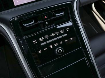 Porsche Panamera III 4S E-Hybrid — photo 19