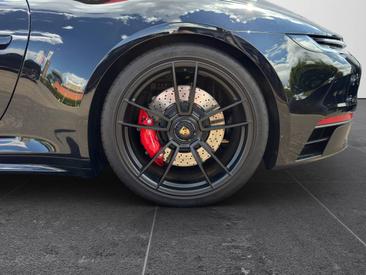 Porsche 992 I Carrera 4 GTS Cabriolet — photo 25