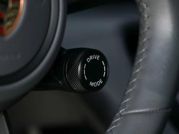 Porsche Taycan 4S Cross Turismo — photo 16