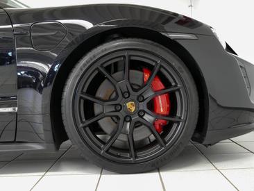 Porsche Taycan GTS — photo 12