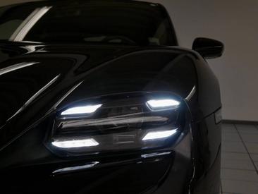 Porsche Taycan GTS — photo 14