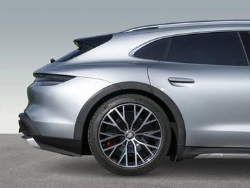 Porsche Taycan 4S Cross Turismo — photo 28