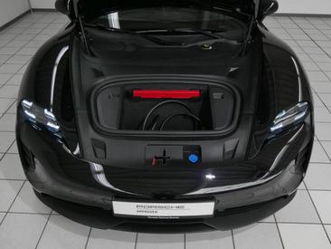 Porsche Taycan GTS — photo 27