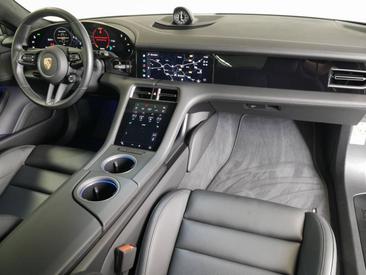 Porsche Taycan GTS — photo 32