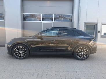 Porsche Macan Electrique 4 — photo 2