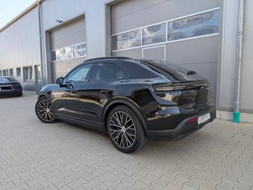 Porsche Macan Electrique 4 — photo 3