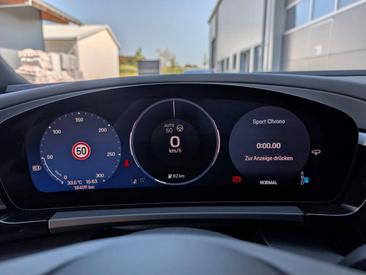 Porsche Macan Electrique 4 — photo 10