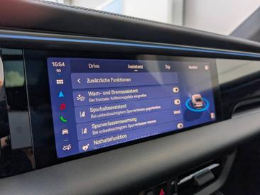 Porsche Macan Electrique 4 — photo 13