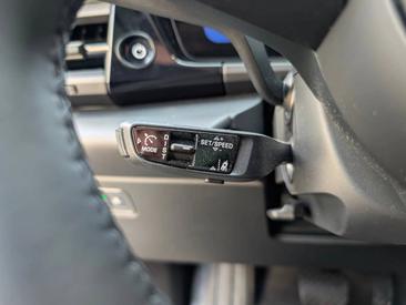 Porsche Macan Electrique 4 — photo 18