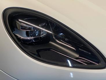 Porsche Macan S — photo 7