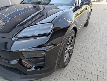 Porsche Macan Electrique 4 — photo 20
