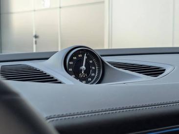 Porsche Macan Electrique 4 — photo 22