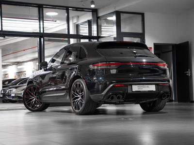Porsche Macan S