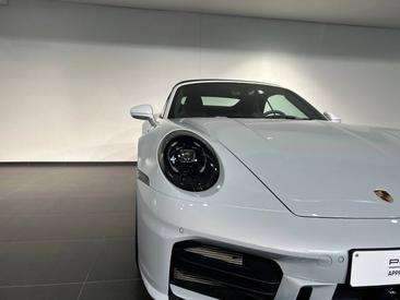 Porsche 992 II Carrera Cabriolet — photo 9