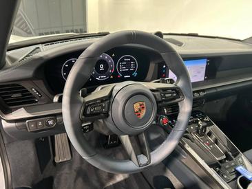 Porsche 992 II Carrera Cabriolet — photo 13