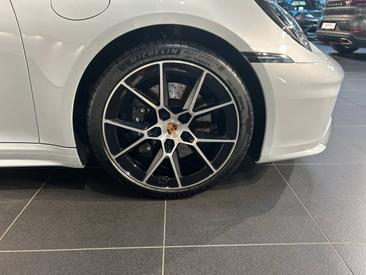 Porsche 992 II Carrera Cabriolet — photo 15