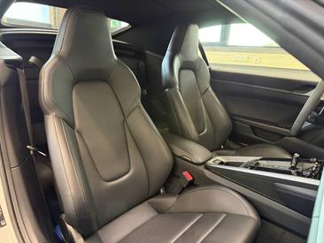 Porsche 992 I Carrera 4S Cabriolet — photo 15