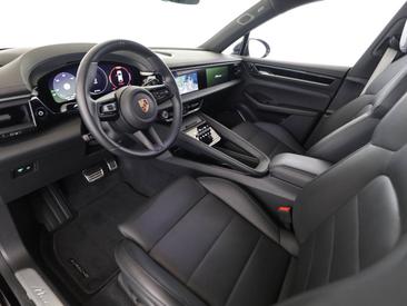 Porsche Macan Electrique 4S — photo 11
