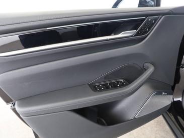 Porsche Macan Electrique 4S — photo 16