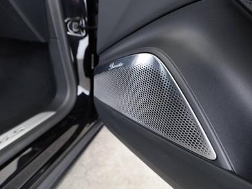Porsche Macan Electrique 4S — photo 20