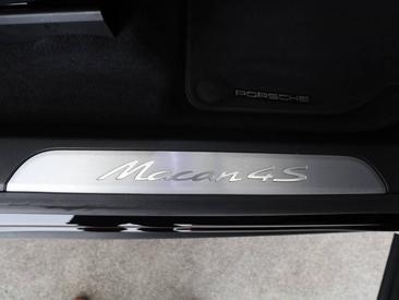 Porsche Macan Electrique 4S — photo 21