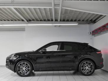 Porsche Cayenne III E-Hybrid Coupé — photo 2