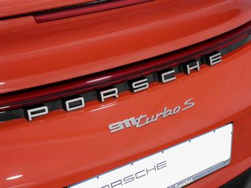 Porsche 992 I Turbo S Cabriolet — photo 9