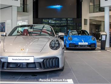 Porsche 992 II Carrera 4 GTS Cabriolet — photo 14