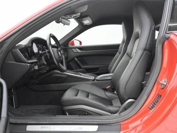 Porsche 992 I Carrera S — photo 12