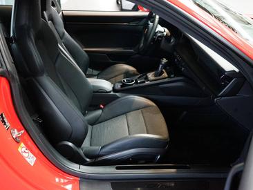 Porsche 992 I GT3 Mit Touring-Paket — photo 16