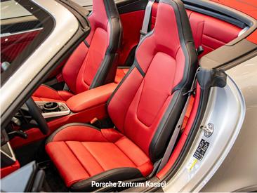 Porsche 992 II Carrera 4 GTS Cabriolet — photo 37