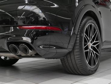 Porsche Cayenne III E-Hybrid Coupé — photo 49