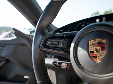 Porsche Taycan Sport Turismo — photo 26
