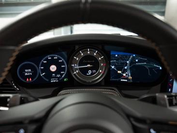 Porsche 992 I Turbo S Cabriolet — photo 30