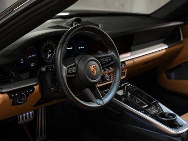 Porsche 992 I Turbo S Cabriolet — photo 34
