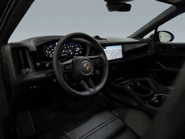 Porsche Cayenne III E-Hybrid Coupé Black Edition — photo 13