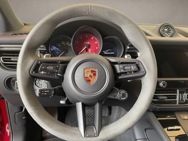 Porsche Macan GTS — photo 15